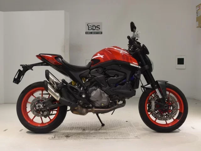 Ducati  M937+ лот № 5367 оценка 4  с аукциона в Японии