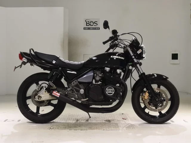Kawasaki ZEPHYR400K лот № 5259 оценка 4  с аукциона в Японии