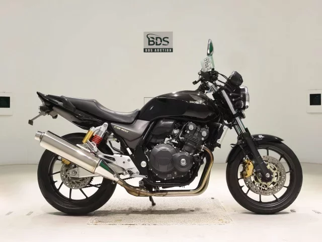 Honda CB400SFV-4ABS лот № 7702 оценка 5  с аукциона в Японии