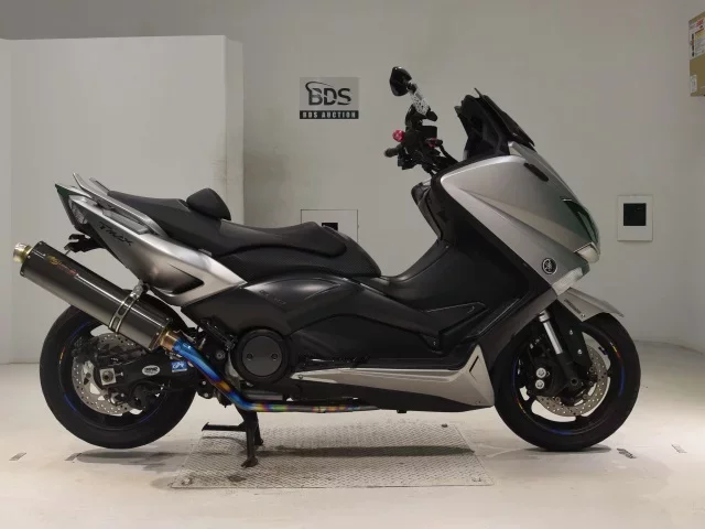 Yamaha T-MAX530-2 лот № 0292 оценка 5  с аукциона в Японии