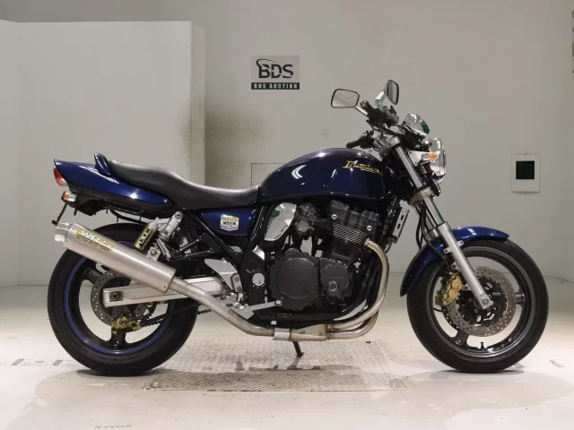 Suzuki INAZUMA 400 лот № 5195 оценка 4  с аукциона в Японии
