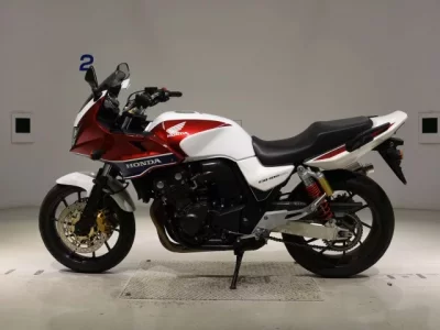 Honda CB400SFV-4 BOLDORABS  с аукциона в Японии