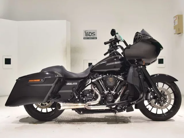 Harley-Davidson HARLEY FLTRXS1870 лот № 2780 оценка 5  с аукциона в Японии