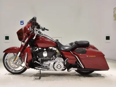 Harley-Davidson HARLEY FLHXSE1800CVO  с аукциона в Японии