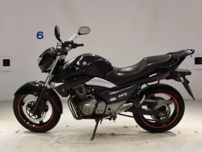 Suzuki GSR250  с аукциона в Японии