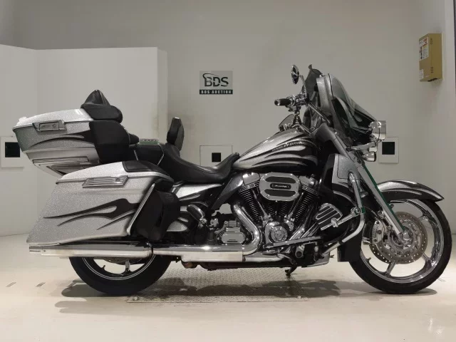 Harley-Davidson HARLEY FLHXSE1800CVO лот № 7993 оценка 5  с аукциона в Японии