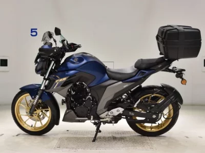 Yamaha FZS25  с аукциона в Японии
