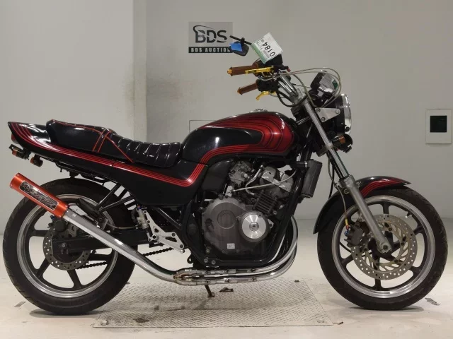 Honda JADE лот № 0184 оценка 4  с аукциона в Японии