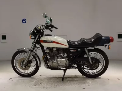 Suzuki GS400  с аукциона в Японии
