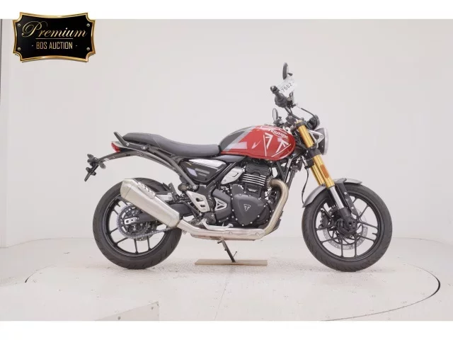 Triumph  SPEED 400 лот № 7552 оценка 8  с аукциона в Японии