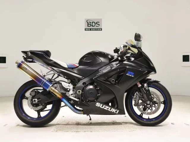 Suzuki GSX-R1000 лот № 7693 оценка 4  с аукциона в Японии
