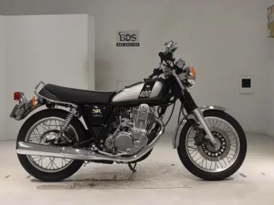 Yamaha SR400-4  с аукциона в Японии