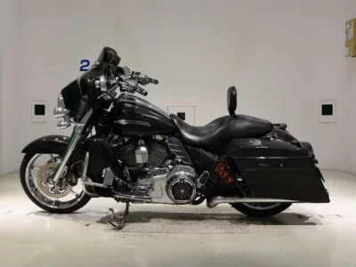 Harley-Davidson HARLEY FLHXSE1800CVO  с аукциона в Японии