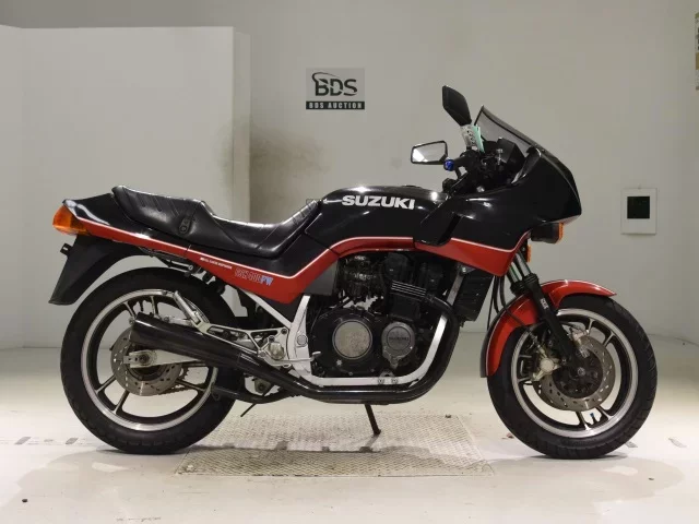Suzuki GSX400 лот № 5267 оценка 4  с аукциона в Японии