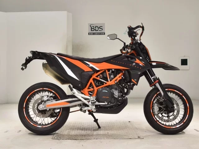 KTM  690SMC R лот № 2676 оценка 5  с аукциона в Японии