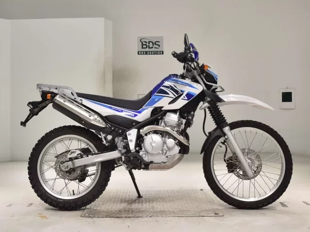Yamaha SEROW 250-3 лот № 2767 оценка 5  с аукциона в Японии