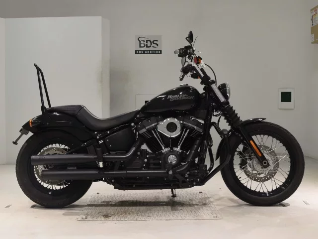 Harley-Davidson HARLEY FXBB1750 лот № 0164 оценка 4  с аукциона в Японии