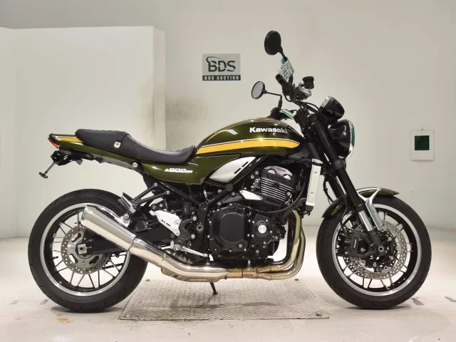 Kawasaki Z900RS лот № 0163 оценка 6  с аукциона в Японии