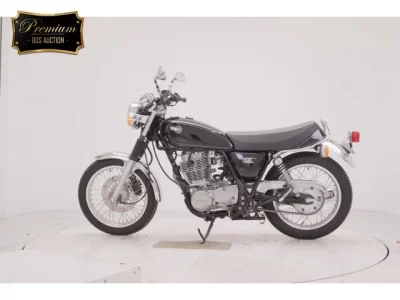 Yamaha SR400-4  с аукциона в Японии
