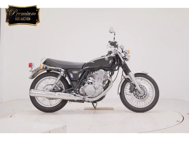 Yamaha SR400-4 лот № 2575 оценка 4  с аукциона в Японии