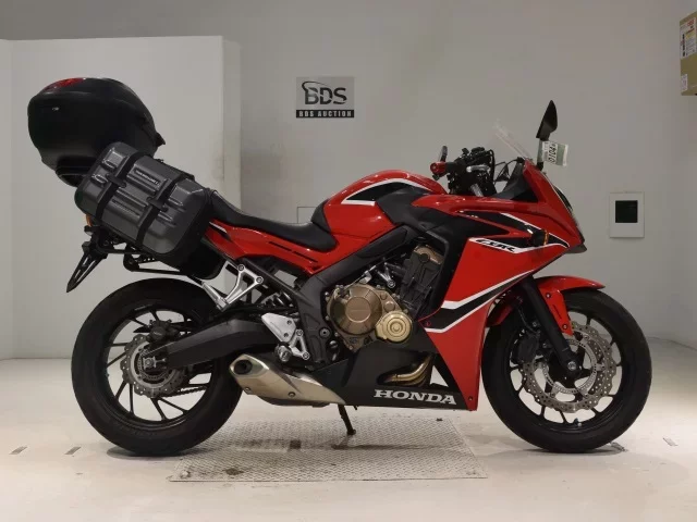Honda CBR650F лот № 0104 оценка 4  с аукциона в Японии