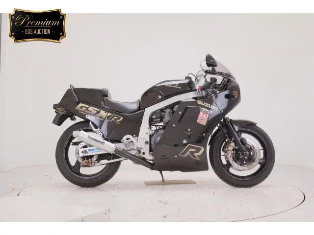 Suzuki GSX-R1100 лот № 0053 оценка 4  с аукциона в Японии