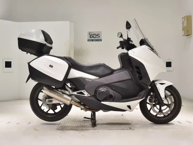 Honda NC750 INTEGRA лот № 0482 оценка 4  с аукциона в Японии