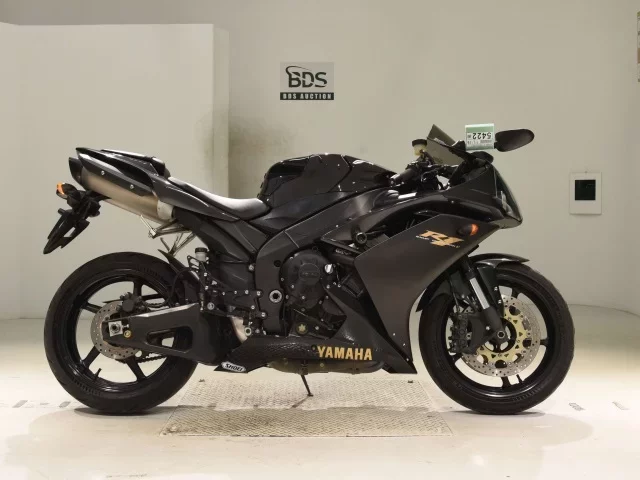 Yamaha YZF-R1 лот № 5422 оценка 5  с аукциона в Японии