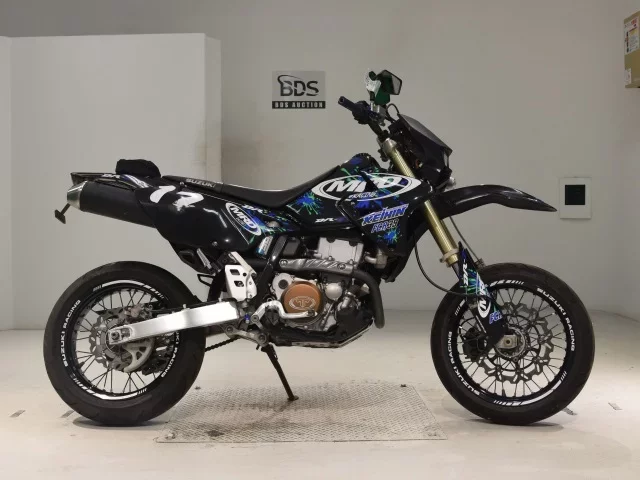 Suzuki DR-Z400SM лот № 0307 оценка 4  с аукциона в Японии