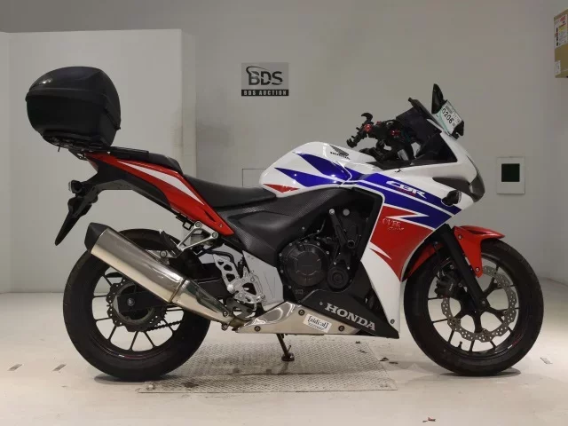 Honda CBR400R лот № 0206 оценка 4  с аукциона в Японии