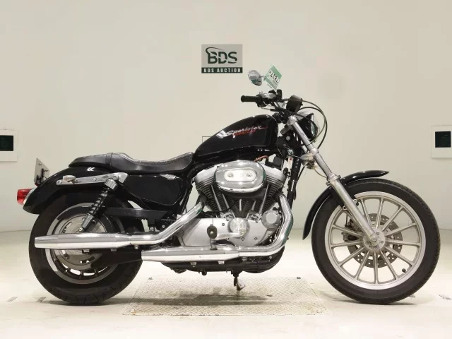 Harley-Davidson HARLEY XL883 лот № 7827 оценка 4  с аукциона в Японии