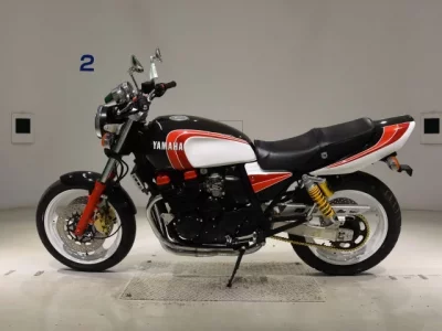 Yamaha XJR400  с аукциона в Японии