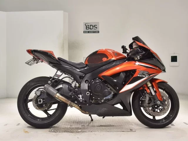 Suzuki GSX-R600 лот № 2811 оценка 4  с аукциона в Японии