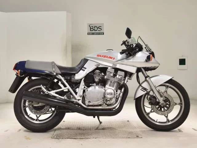 Suzuki GSX750S KATANA лот № 0283 оценка 4  с аукциона в Японии