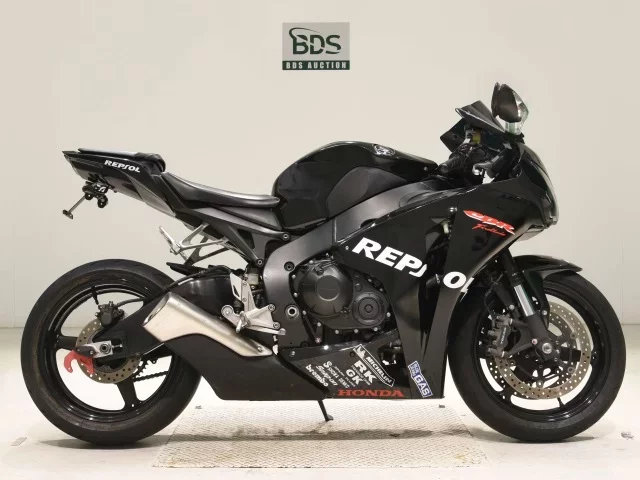 Honda CBR1000RR лот № 7722 оценка 4  с аукциона в Японии