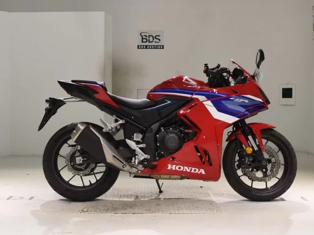 Honda CBR400R-3 лот № 5156 оценка 7  с аукциона в Японии