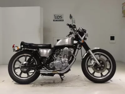 Yamaha SR400-3  с аукциона в Японии