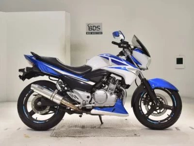 Suzuki GSR250  с аукциона в Японии