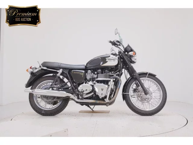 Triumph  BONNEVILLE T100 лот № 7579 оценка 5  с аукциона в Японии