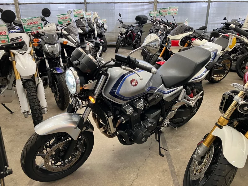 Honda CB1300SF ABS лот № 04082 оценка 4  с аукциона в Японии