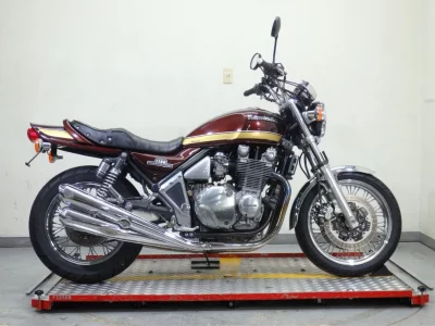 Kawasaki ZEPHYR1100RS  с аукциона в Японии