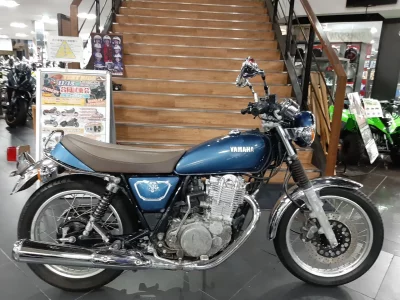 Yamaha SR400-1 2020