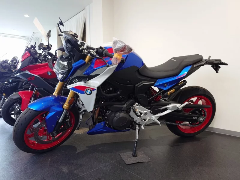 BMW  F900R TOURING лот № 04251 оценка 6  с аукциона в Японии