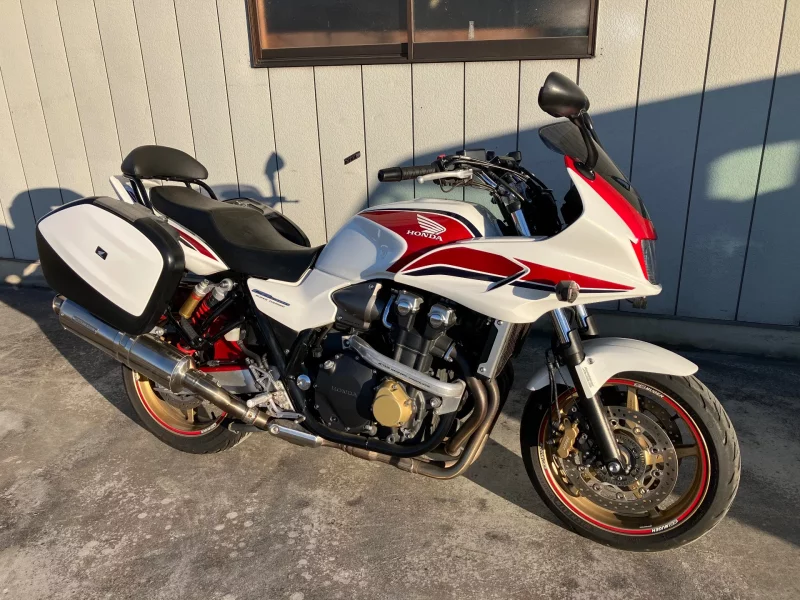 Honda CB1300 SUPER TOURING лот № 04275 оценка 4  с аукциона в Японии