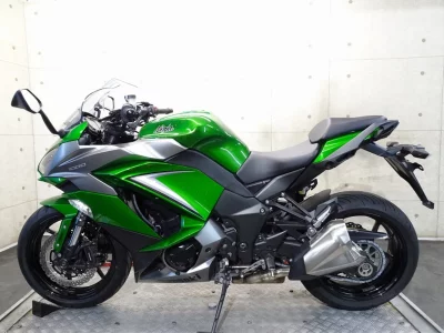 Kawasaki Ninja 1000 лот № 00344 оценка 4  с аукциона в Японии 2
