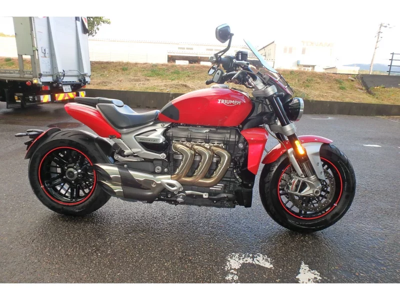 Triumph  ROCKET 3R лот № 02317 оценка 4  с аукциона в Японии