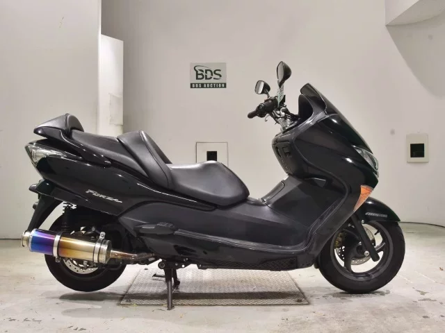 Honda FORZA ABS лот № 2678 оценка 5  с аукциона в Японии