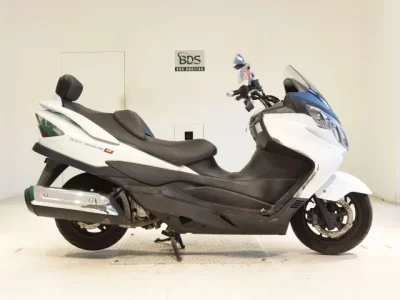 Suzuki SKYWAVE 250M
