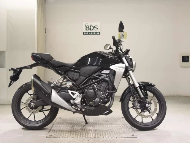 Honda CB250RA лот № 5143 оценка 4  с аукциона в Японии