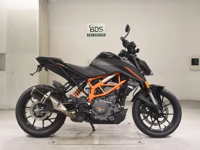 KTM  390 DUKE лот № 5174 оценка 6  с аукциона в Японии